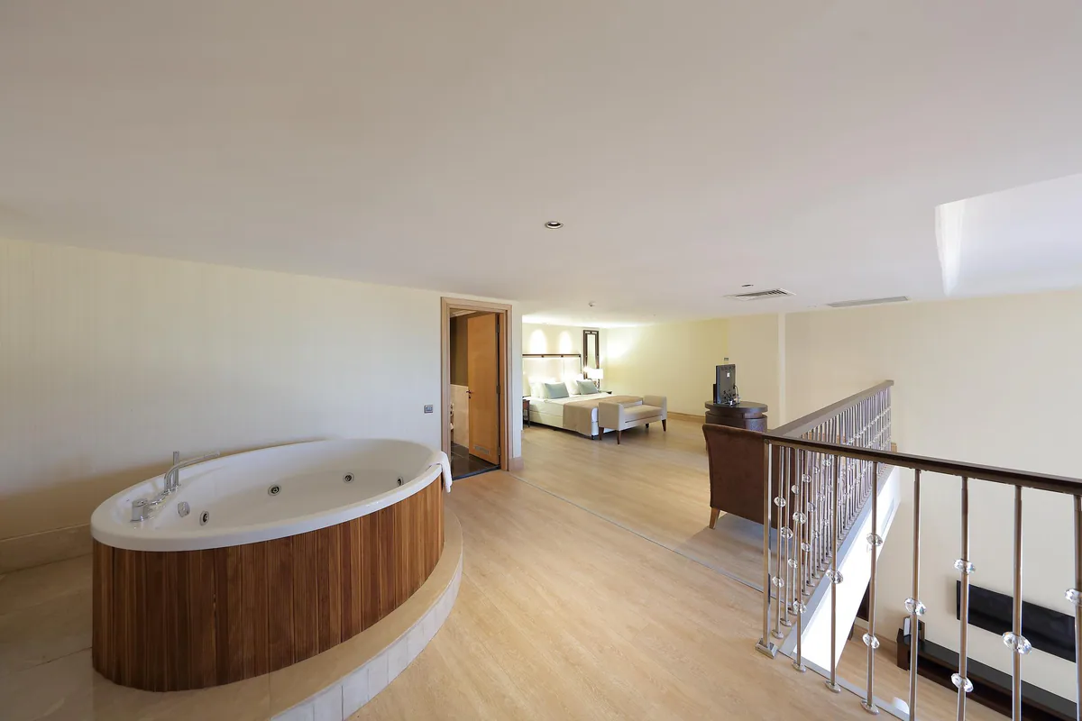 Prestige Suite – 34
